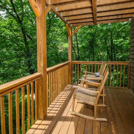 The Tree House Villa Gatlinburg Exterior photo
